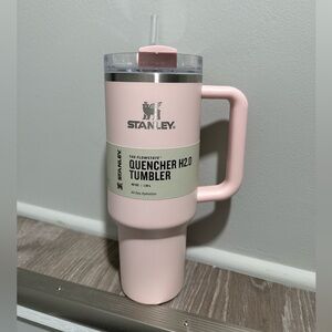 Stanley 40oz quencher. Light pink. Brand new